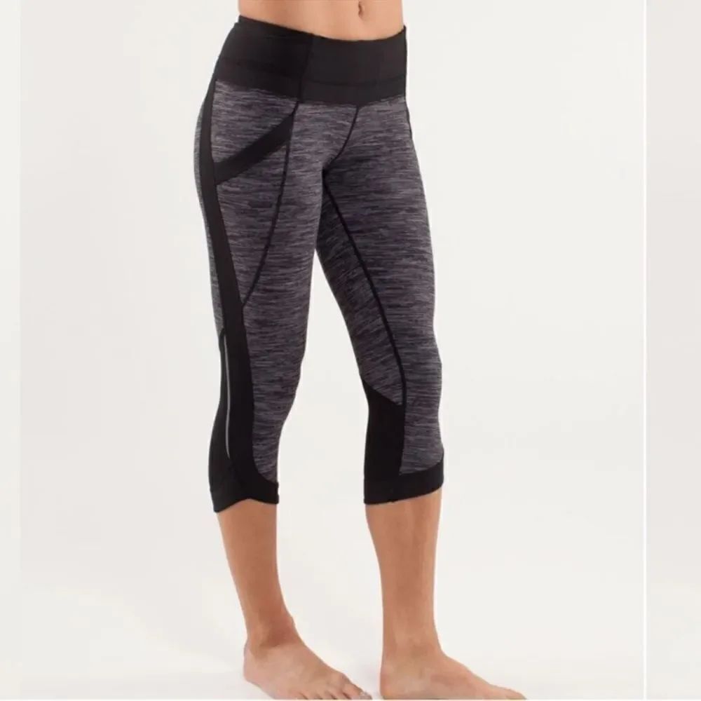 LULULEMON Run: Chase Me Crop Black Space Dye size 6
